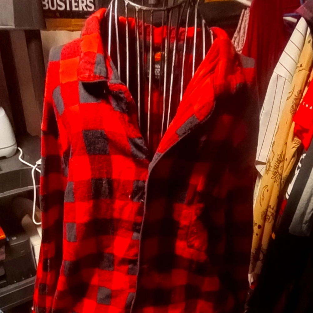 Men's flannel button up by Hanes size M